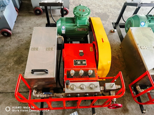 3D-SY5.5KW型電動(dòng)試壓泵圖片2 3D-SY5.5KW型電動(dòng)試壓泵圖片2