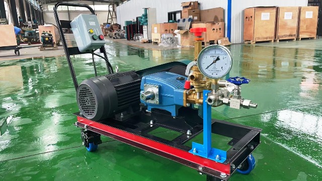 3D-SY型低壓大流量電動試壓泵圖片2 3D-SY型低壓大流量電動試壓泵圖片2